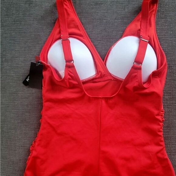 🆕️ Jantzen Solid Surplus Red Women's One-Piece Swimsuit size 14 - Picture 4 of 10